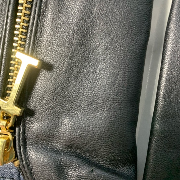 Elegant Leather Driving Gloves Black Gold Tone Zipper Detail S/M Isaac Mizrahi - Picture 12 of 15